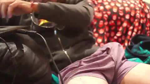 jhonnygoldendick online show from April 4, 9:28 am