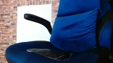 Snapshot of jhons_velez chatting on October 6, 6:45 pm jhons_velez online show from October 6, 6:45 pm