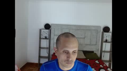 jhontorres018 online show from March 23, 7:42 pm