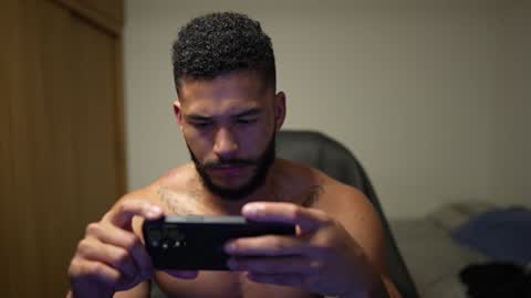   IG jhony serna  IG Personal jonathanserna88 online show from December 15, 4:29 am