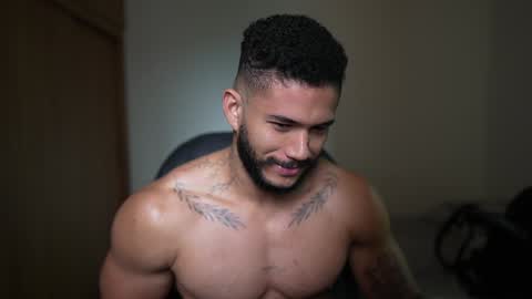   IG jhony serna  IG Personal jonathanserna88 online show from December 28, 10:13 pm