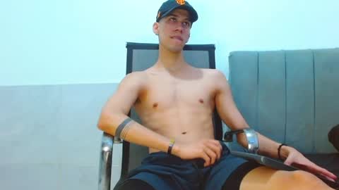jhony_sex3 online show from May 5, 6:26 am