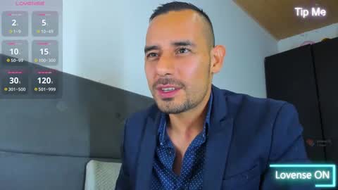 Snapshot of jhonyalzate chatting on October 4, 4:39 am Jhony Alzate online show from October 4, 4:39 am