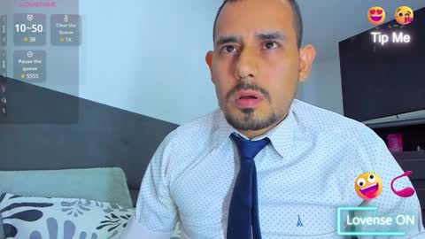 Jhony Alzate online show from January 28, 12:26 am
