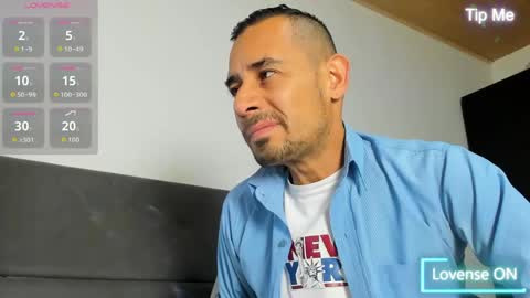 Jhony Alzate online show from April 27, 2:08 am