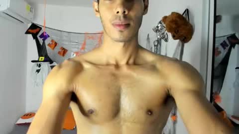 Snapshot of jhosep_hamilton chatting on October 19, 7:28 pm jhosep_hamilton online show from October 19, 7:28 pm