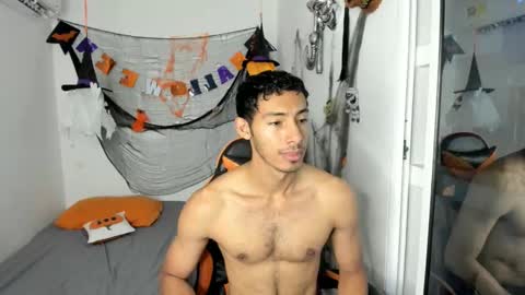 Snapshot of jhosep_hamilton chatting on October 30, 7:04 pm jhosep_hamilton online show from October 30, 7:04 pm