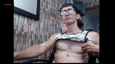 jhosuamoore2 online show from April 25, 1:41 pm