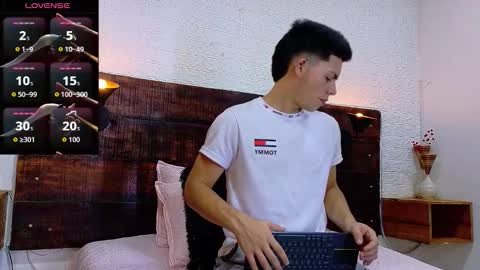 Snapshot of jhosuavega chatting on October 8, 7:29 pm jhosuavega online show from October 8, 7:29 pm