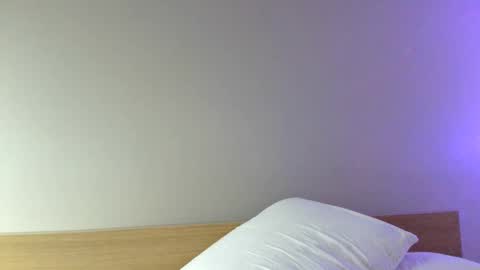 jibashot online show from April 9, 1:17 pm