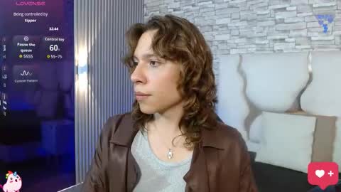 Hi Im Jim online show from November 1, 7:40 pm