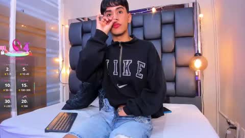 Jim  online show from November 4, 7:37 pm