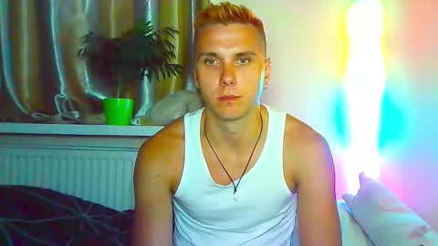 Snapshot of jimmy_bounty chatting on September 23, 3:33 pm jimmy_bounty online show from September 23, 3:33 pm