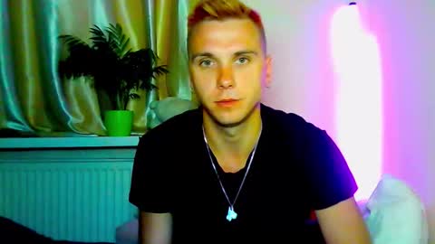 Snapshot of jimmy_bounty chatting on September 21, 9:42 am jimmy_bounty online show from September 21, 9:42 am