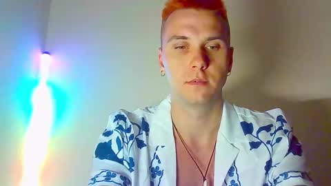 Snapshot of jimmy_bounty chatting on October 3, 8:52 am jimmy_bounty online show from October 3, 8:52 am