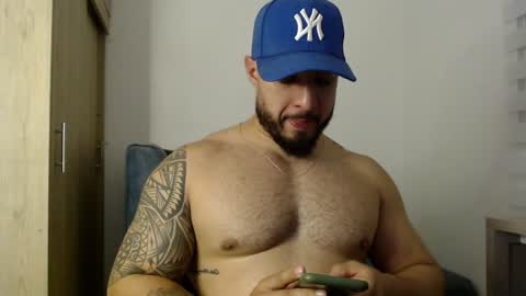 Snapshot of jimmy_king1 chatting on December 13, 12:53 am JIMMY online show from December 13, 12:53 am