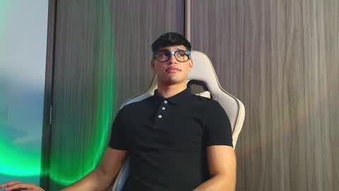 Jimmy Leeh online show from November 30, 5:09 am