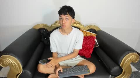 Jisusth online show from February 8, 12:10 pm