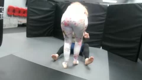 jitzgolfer online show from March 3, 1:17 am