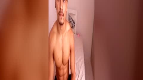 jjavier203018 online show from June 24, 5:05 pm