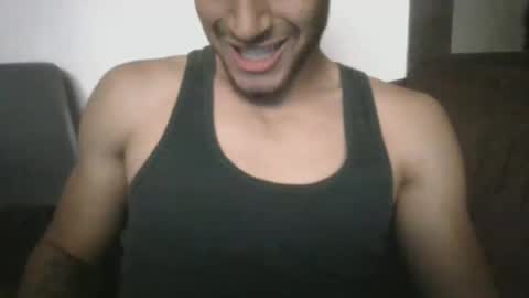 Snapshot of jjeimmy chatting on October 5, 5:11 am Jhonny online show from October 5, 5:11 am