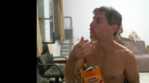 Snapshot of jlmbud chatting on October 5, 10:14 pm jlmbud online show from October 5, 10:14 pm