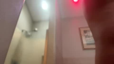 Snapshot of jlovindemsm chatting on November 1, 7:12 am Jimmy online show from November 1, 7:12 am