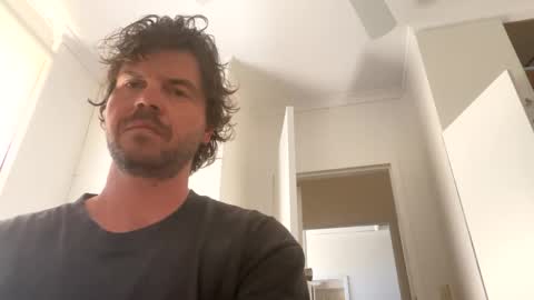 jmajick online show from December 24, 3:49 am