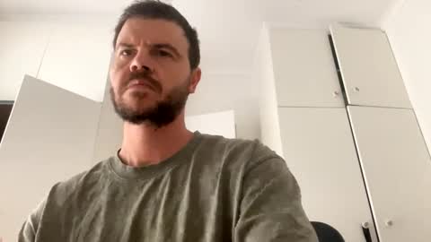 jmajick online show from February 15, 11:49 pm