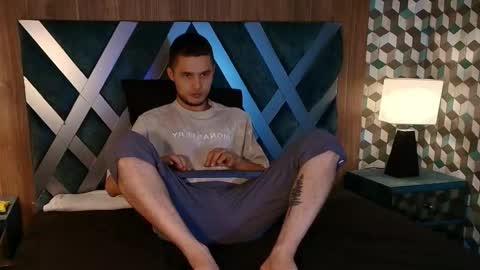  Joao online show from April 9, 9:32 pm