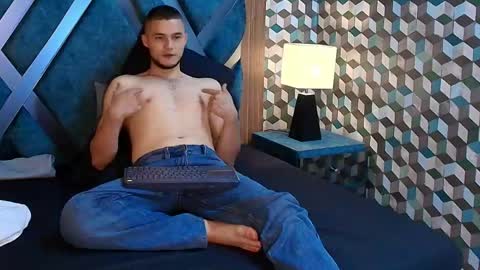  Joao online show from April 14, 9:14 pm