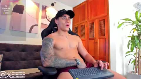 Snapshot of joan_soto chatting on October 9, 3:17 pm joan_soto online show from October 9, 3:17 pm