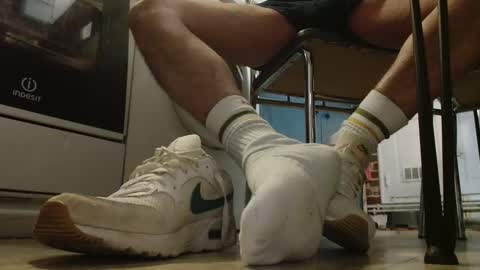 GUILLAUME feet and socks online show from February 6, 6:32 am