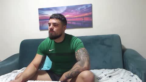 Snapshot of jodogs chatting on October 21, 11:57 am Tiberius online show from October 21, 11:57 am