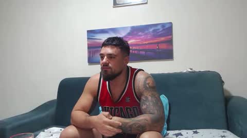 Snapshot of jodogs chatting on October 17, 6:17 am Tiberius online show from October 17, 6:17 am