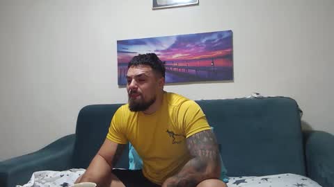 Snapshot of jodogs chatting on October 16, 3:25 am Tiberius online show from October 16, 3:25 am