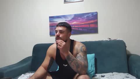 Snapshot of jodogs chatting on October 18, 10:53 am Tiberius online show from October 18, 10:53 am