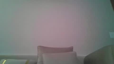 Snapshot of joe25123 chatting on October 7, 2:04 am joe25123 online show from October 7, 2:04 am