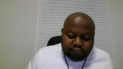 Snapshot of joe25123 chatting on March 4, 2:06 am joe25123 online show from March 4, 2:06 am