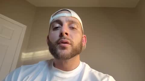 Snapshot of joe883555 chatting on October 31, 9:29 pm joe883555 online show from October 31, 9:29 pm