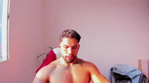 Snapshot of joe_esthetic chatting on October 9, 9:31 pm joe_esthetic online show from October 9, 9:31 pm