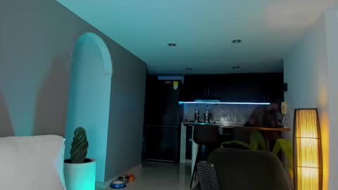 Snapshot of joe_esthetic chatting on February 23, 12:26 am joe_esthetic online show from February 23, 12:26 am