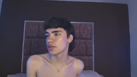 joecollins_ online show from November 4, 11:50 pm