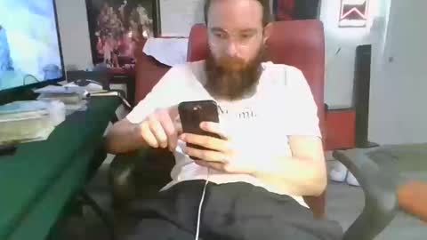 Snapshot of joey2snowy759685 chatting on October 13, 11:33 pm joey2snowy759685 online show from October 13, 11:33 pm