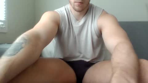Snapshot of joeybanan chatting on March 7, 10:02 am joeybanan online show from March 7, 10:02 am