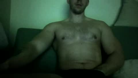 Snapshot of joeybanan chatting on February 25, 9:46 pm joeybanan online show from February 25, 9:46 pm