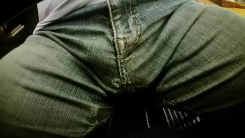 joeystr0ker online show from April 18, 10:09 pm