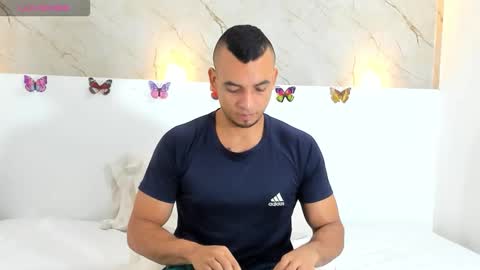 Snapshot of johan_miller1 chatting on October 14, 11:50 am johan online show from October 14, 11:50 am