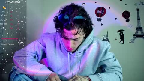 johan_parker222 online show from January 20, 2:11 am