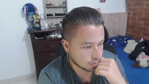 JOHAN independient model online show from April 15, 8:20 pm